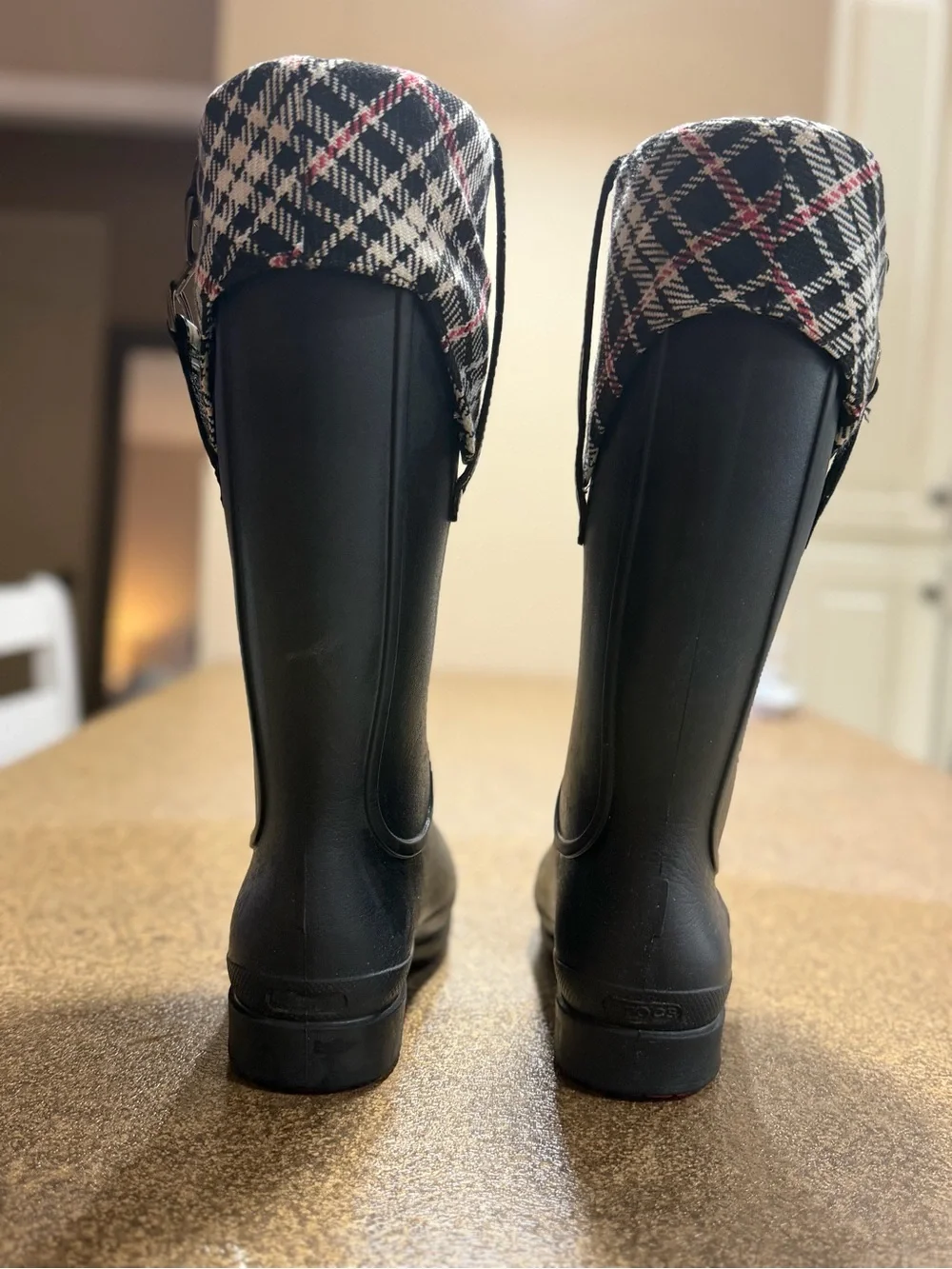 CROCS waterproof black